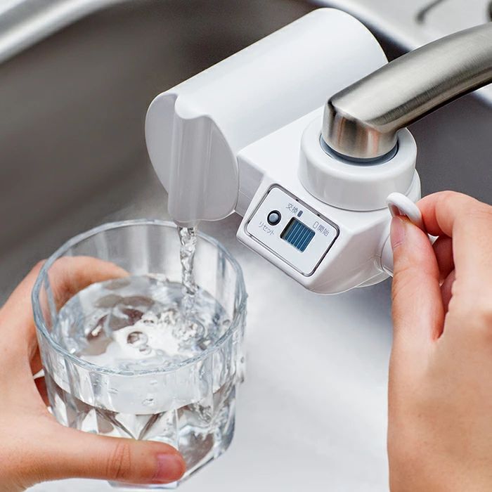 Faucet-Mount Water Purifier – With 2 Replacement Cartridges & LCD Monitor CB073W-WT